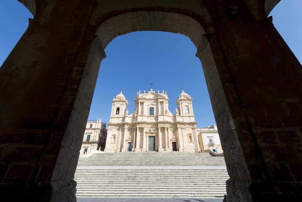 Ferienwohnung Casa Elia: Locazione Breve Noto Exterior foto