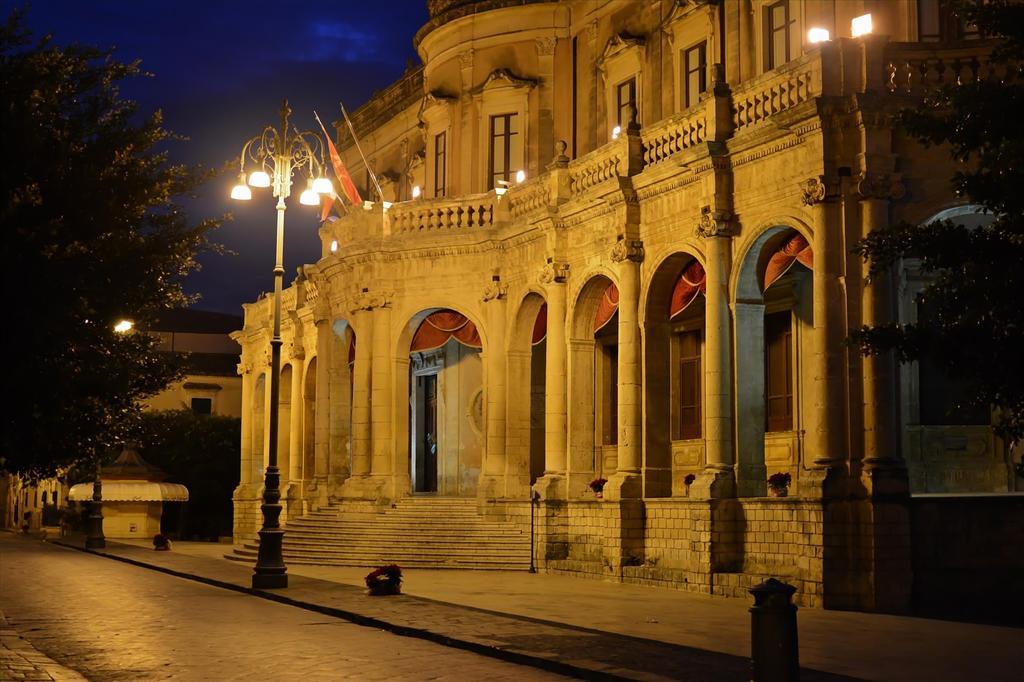 Ferienwohnung Casa Elia: Locazione Breve Noto Exterior foto